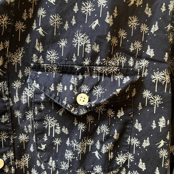 Men’s Shirt - Picture 2 of 4